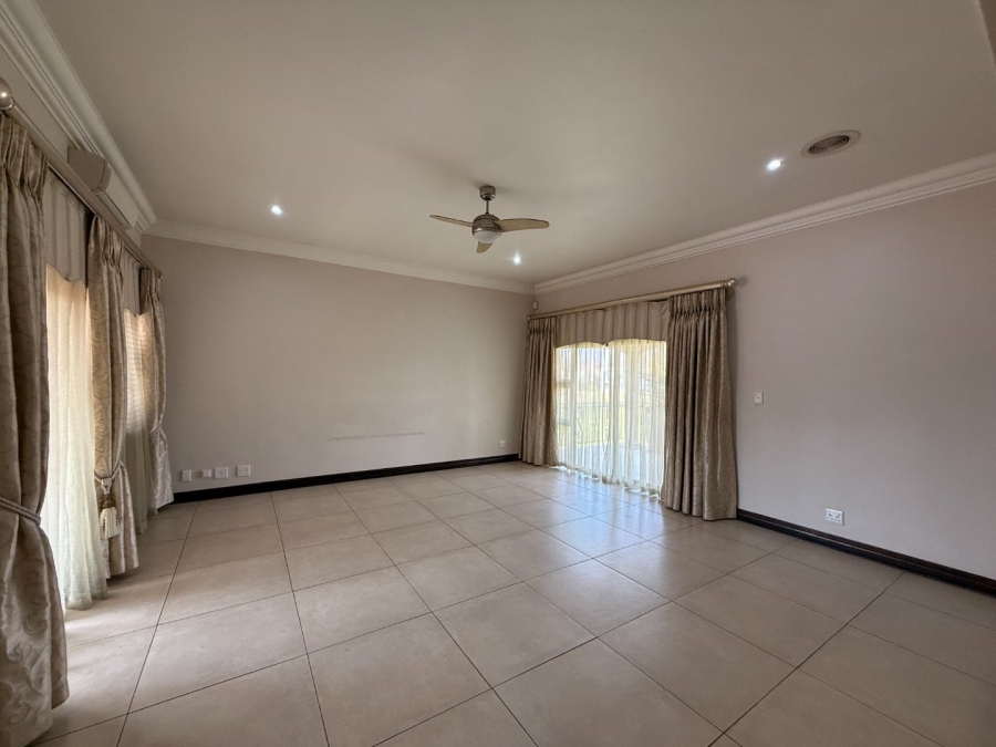 4 Bedroom Property for Sale in WestLake Country Safari Estate North West